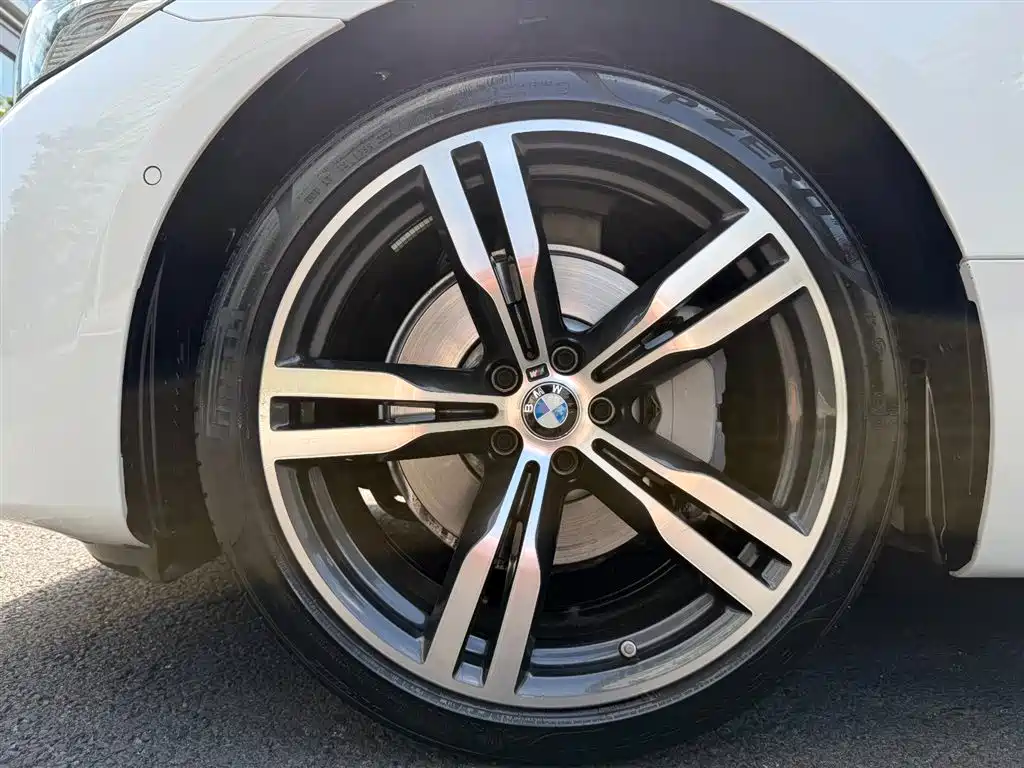BMW 6 Series GT 2021 630i M Sport Package фото 12