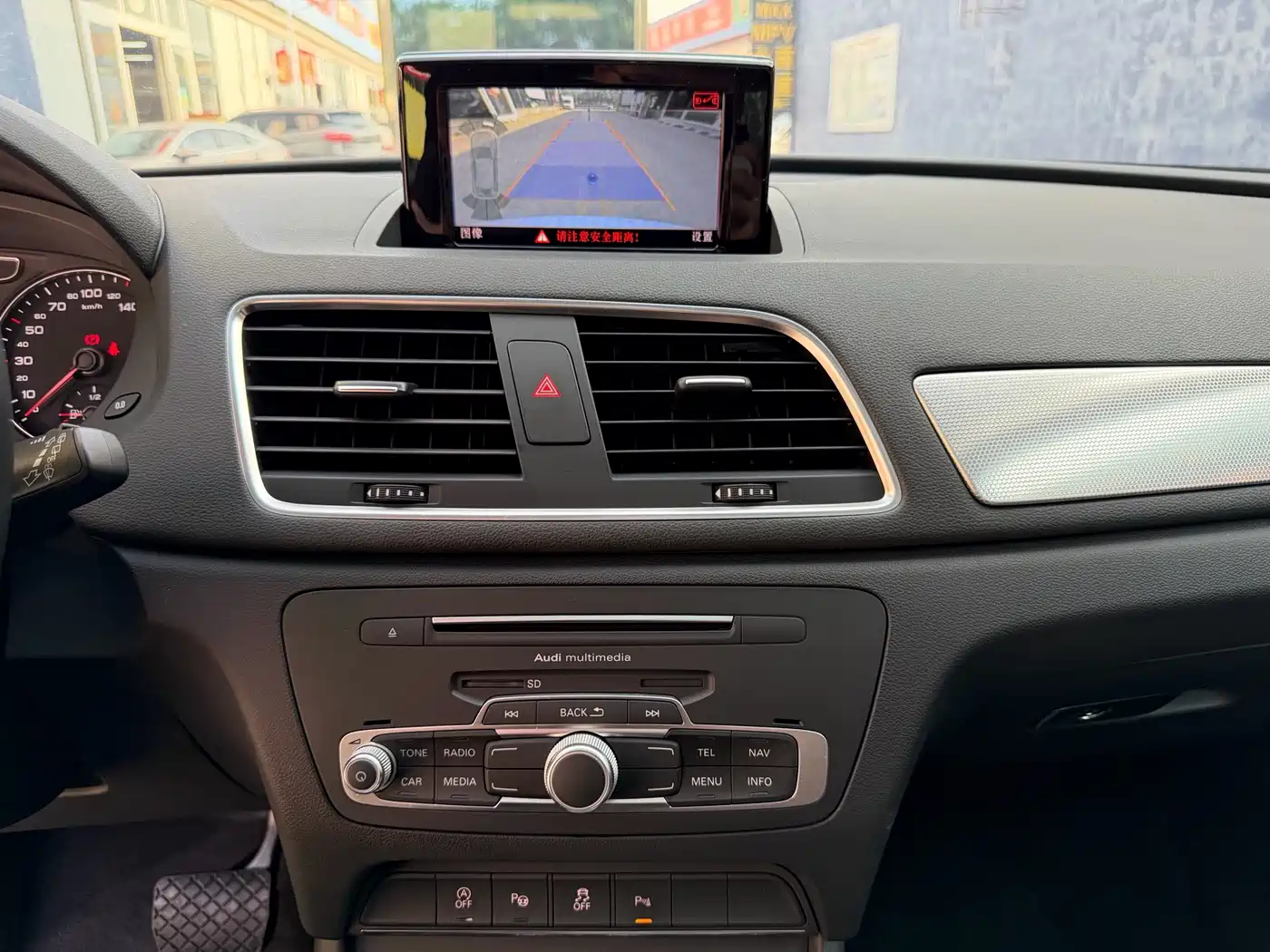Audi Q3 2017 30 TFSI Style фото 17
