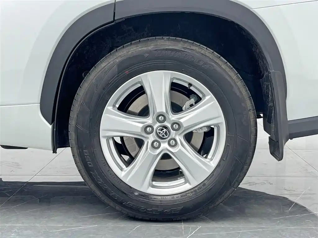 Toyota Highlander 2024 2.5L Smart Hybrid 2WD Elite 5-seater фото 25