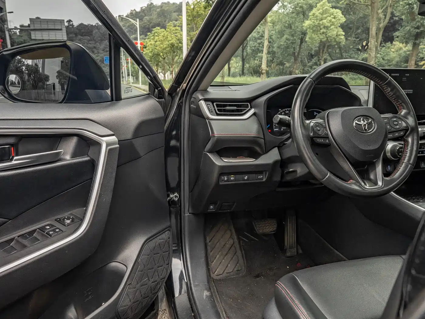 Toyota Wildlander New Energy 2021 High Performance 2.5L 2WD Power Edition фото 15