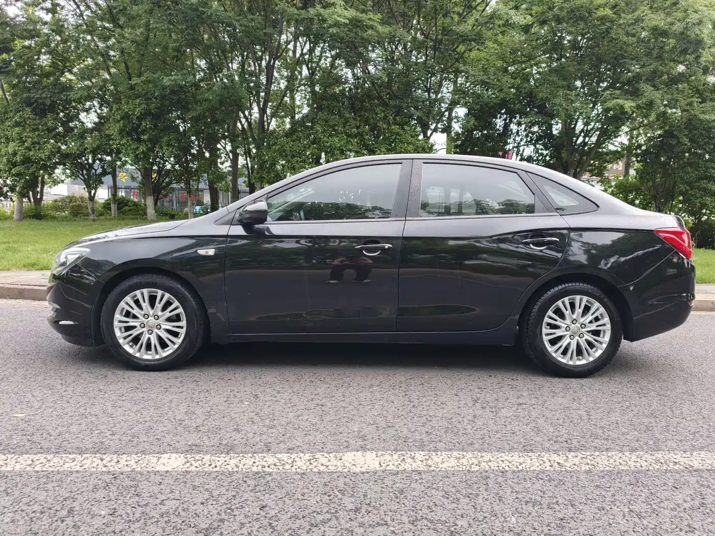 Buick Excelle 2015 15N Automatic Elite фото 3