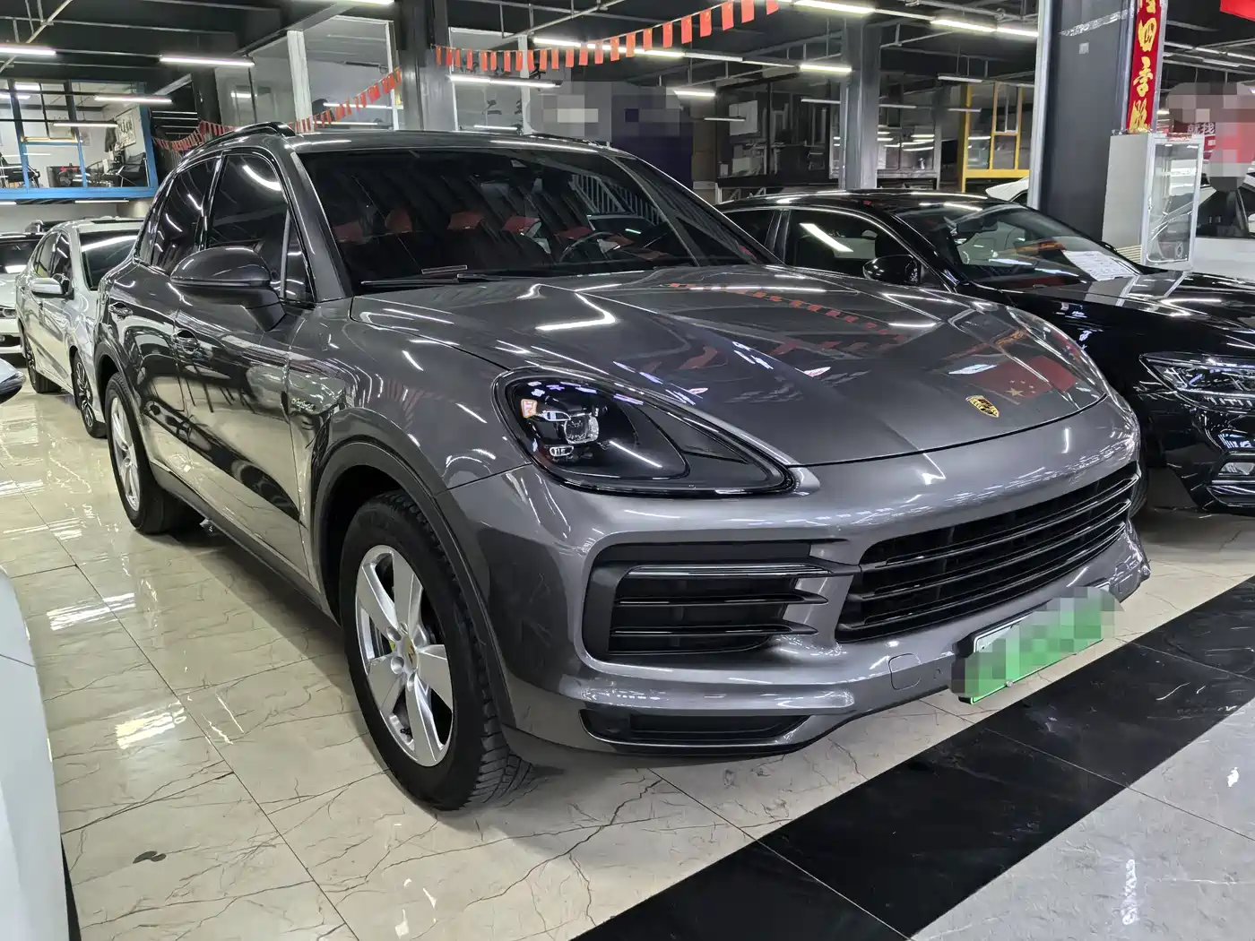 Porsche Cayenne New Energy 2019 Cayenne E-Hybrid 2.0T фото 3