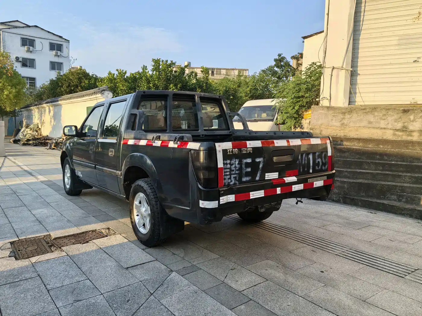 Jiangling Baodian 2016 2016 2.8T New Value Diesel 2WD Standard Cargo Luxury JX493ZLQ4G