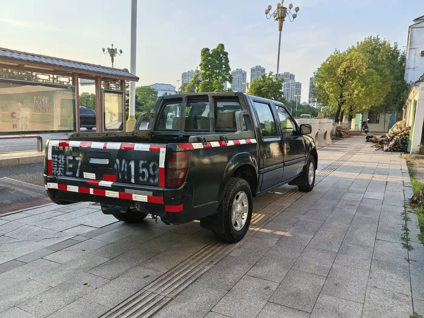 Jiangling Baodian 2016 2016 2.8T New Value Diesel 2WD Standard Cargo Luxury JX493ZLQ4G