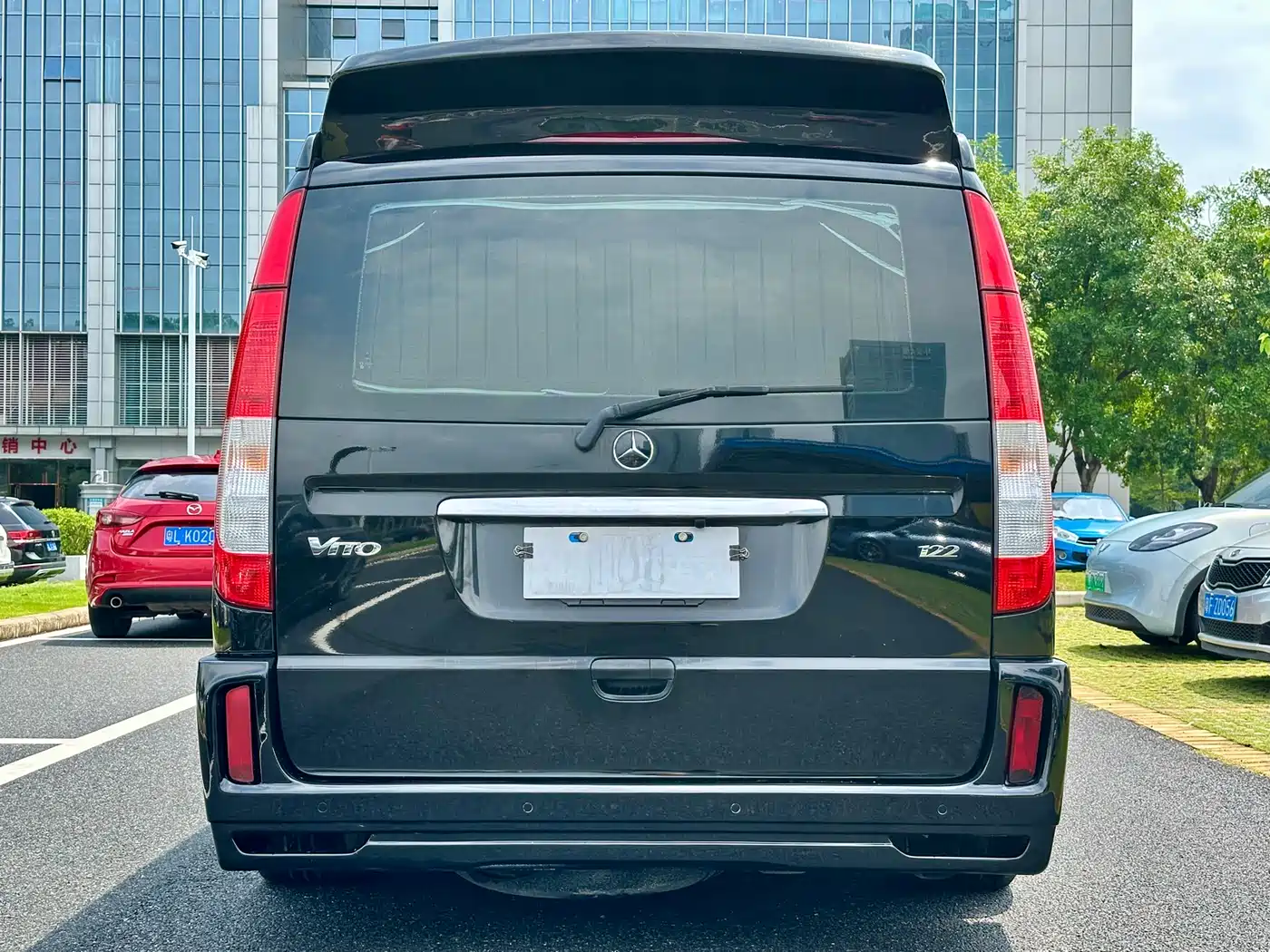 Mercedes-Benz Vito 2013 Model 3.0L Elite Edition фото 14