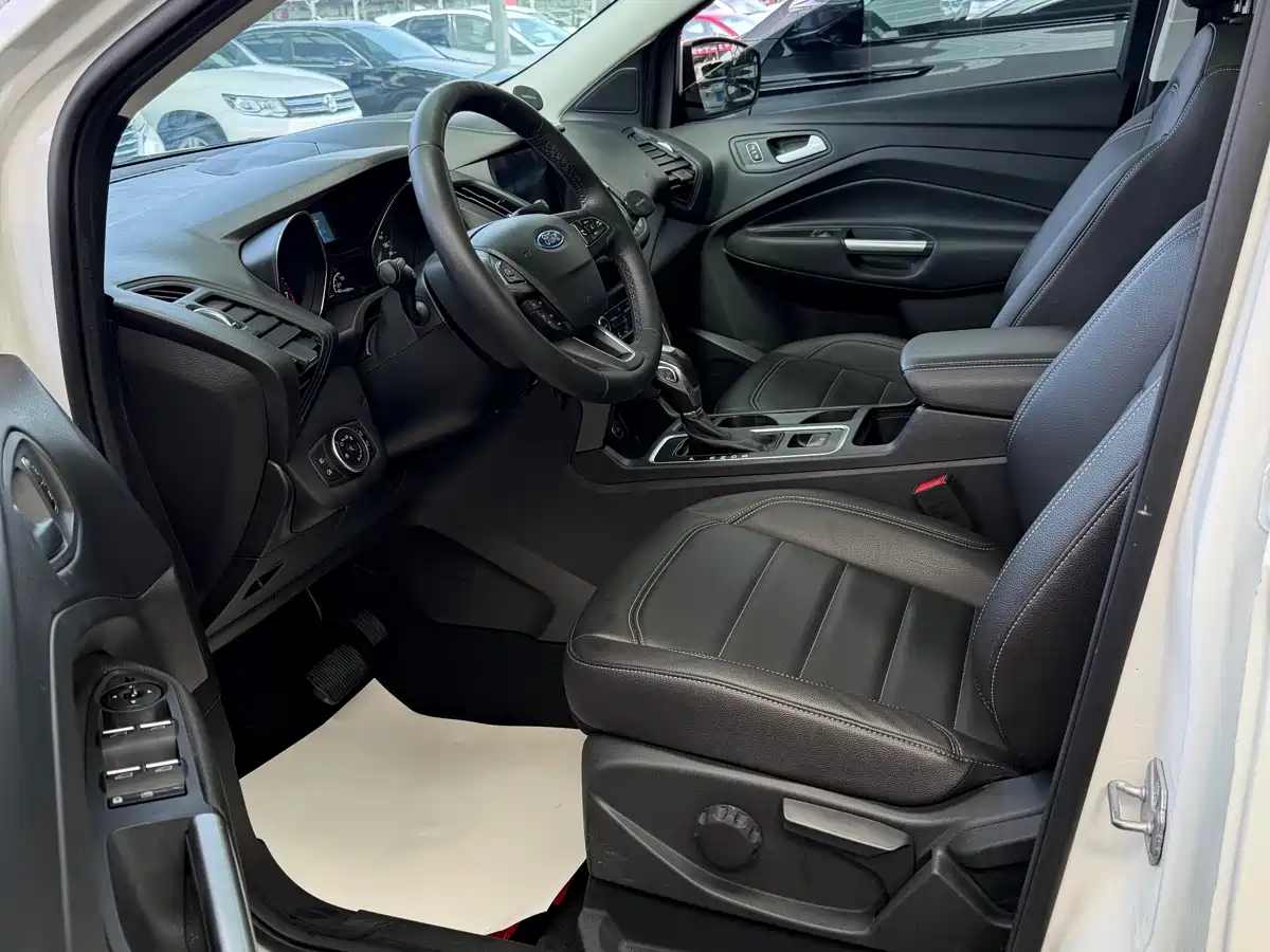 Ford Kuga 2020 2019 EcoBoost 180 2WD Platinum Wing Edition China VI