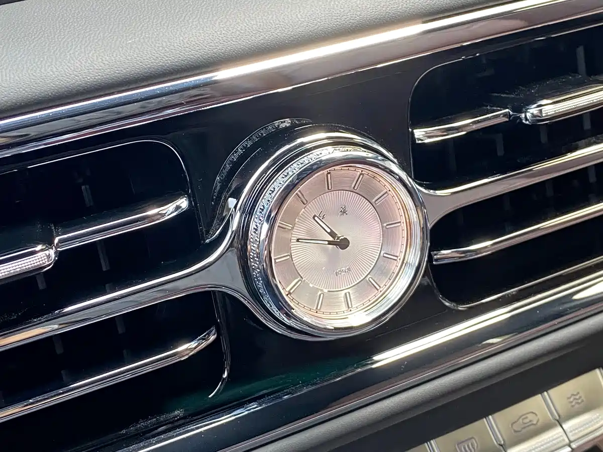 Hongqi Guoyao 2022 4.0T Premium Flagship 4-Seater фото 23