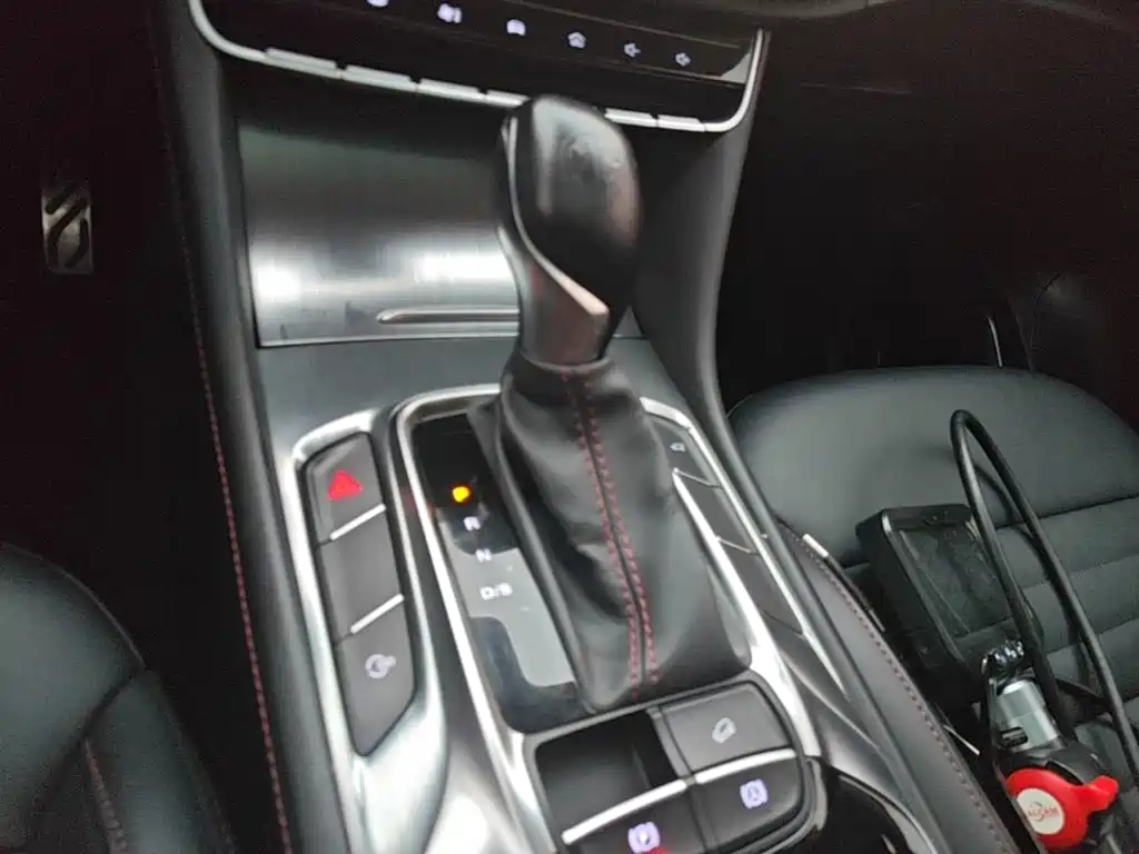 MG HS 2019 2018 20T Auto 2WD Hormone Excitement Edition (China V)