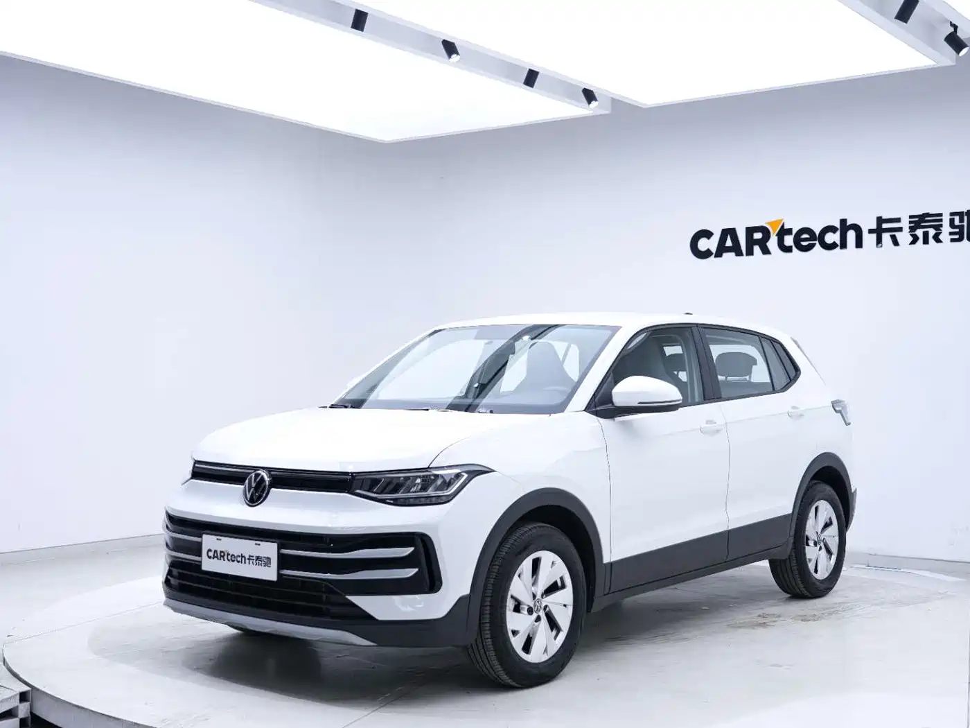 Volkswagen Tharu 2025 Model Rising Star 1.5L Advance Edition фото 8