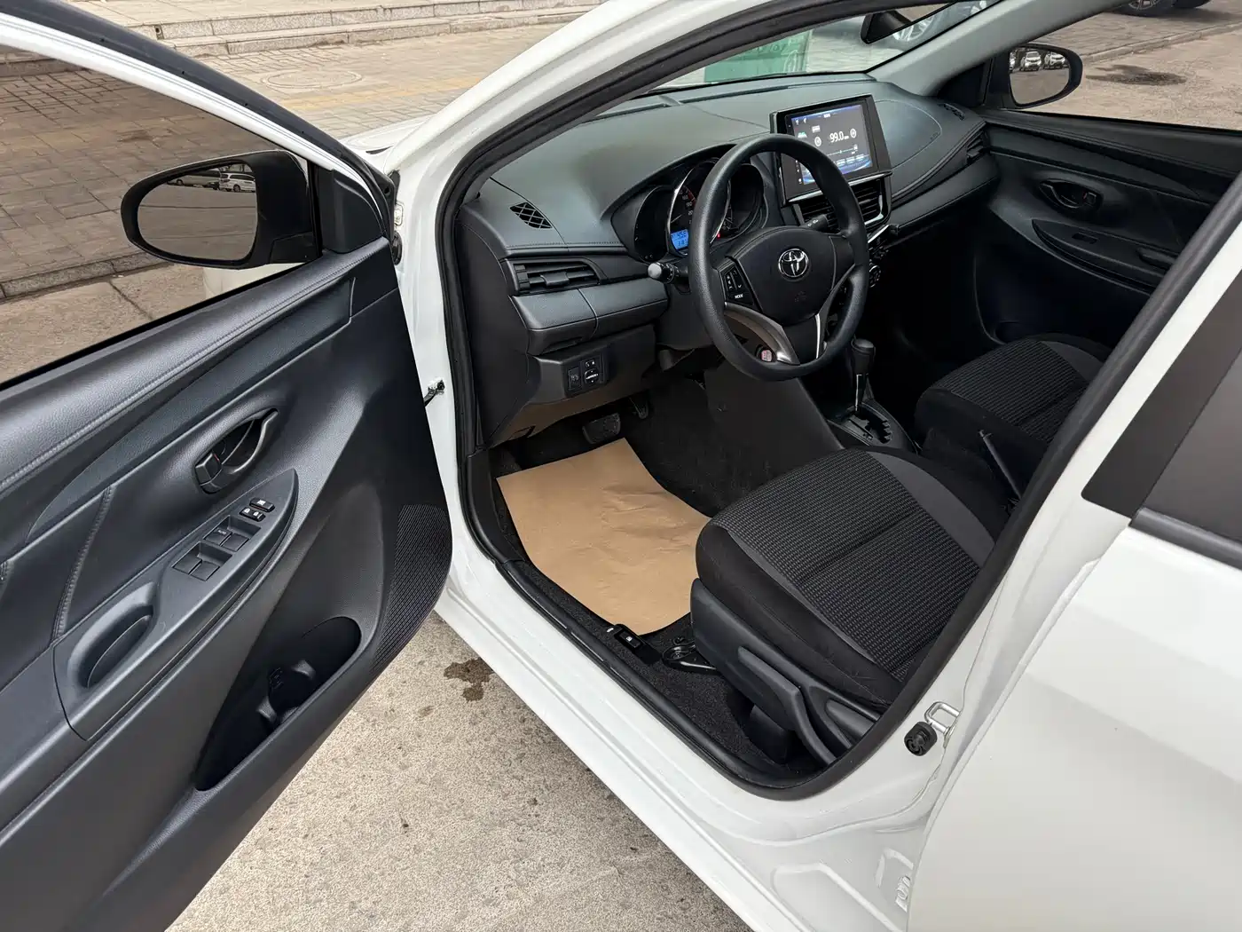 Toyota Vios 2021 1.5L CVT Chuangxing Edition фото 6