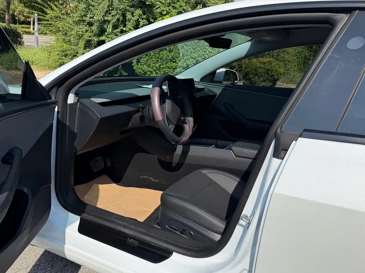 Tesla Model 3 2026 2025 Model Year Facelift Rear-Wheel Drive