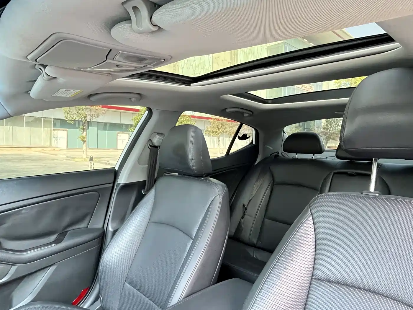 Kia K5 2014 2.0L Automatic LUXURY фото 18