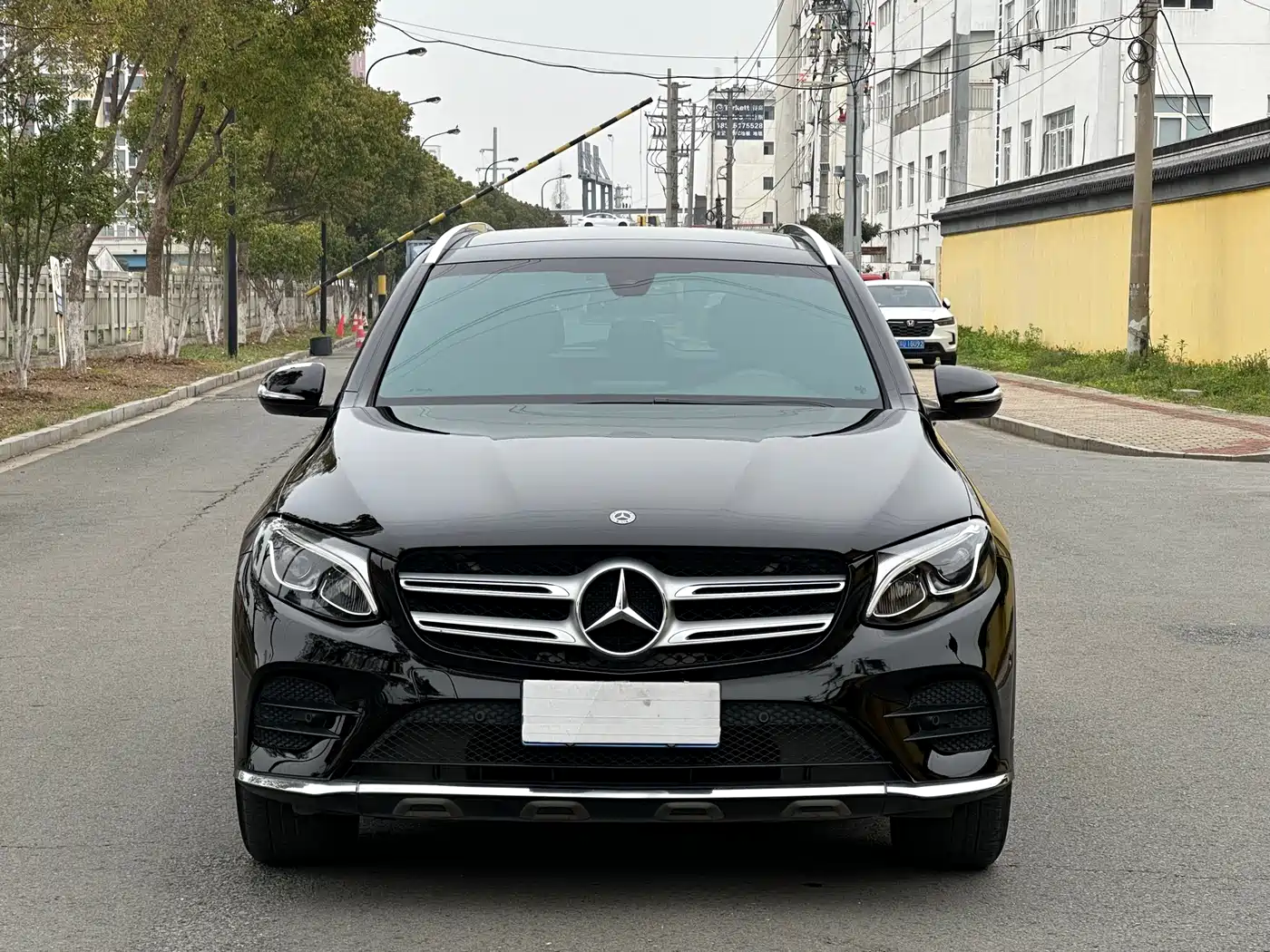 Mercedes-Benz GLC 2018 GLC 260 4MATIC Dynamic фото 2