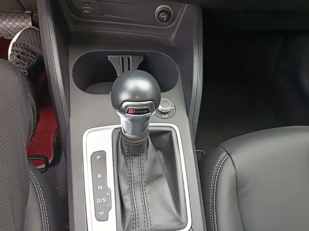 Фото 14 - Audi Q2L