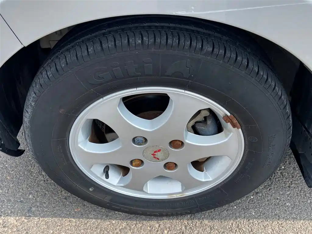Wuling Motors Wuling Hongguang 2014 2014 1.5L Standard