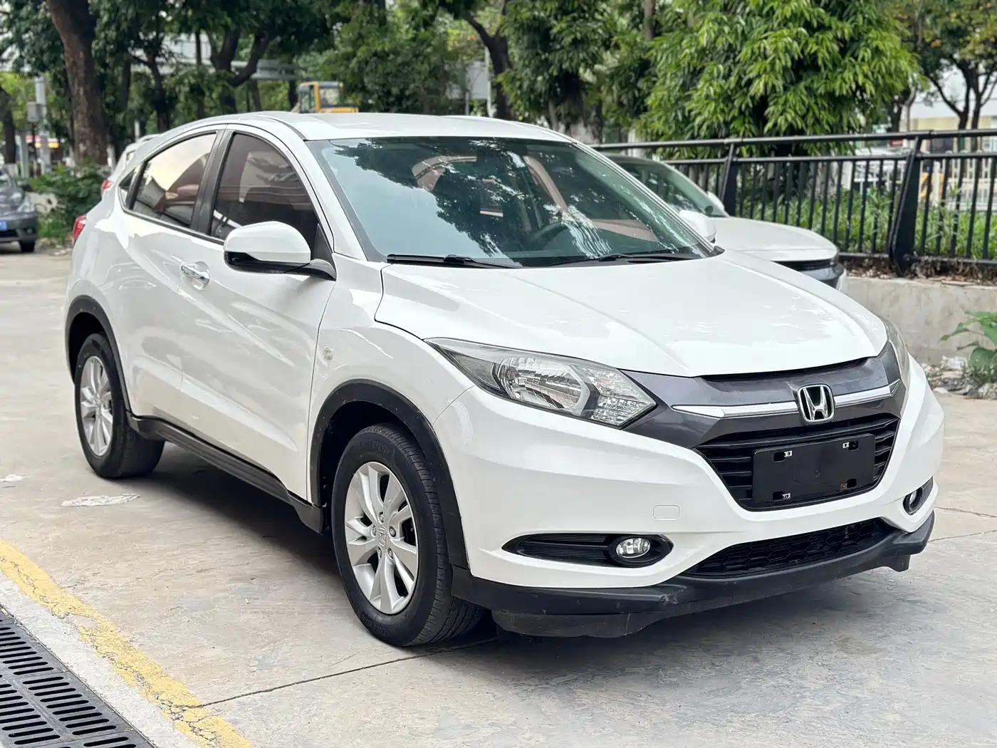 Honda Vezel 2015 2015 1.8L CVT FWD Elite