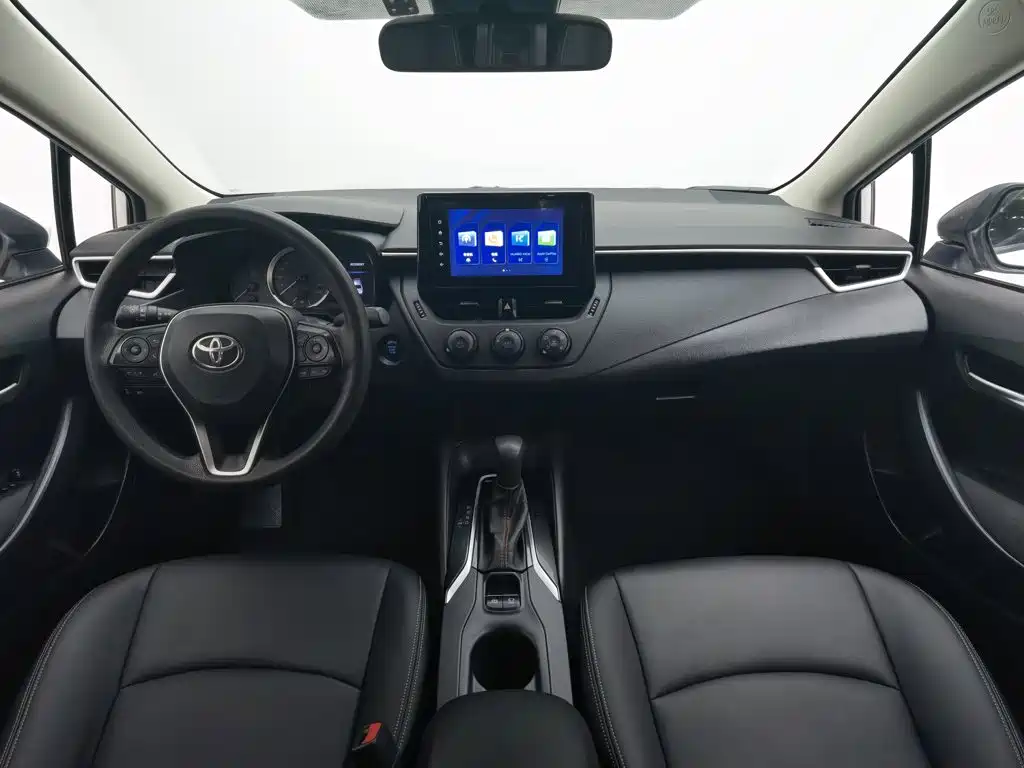 Фото 5 - Toyota Corolla