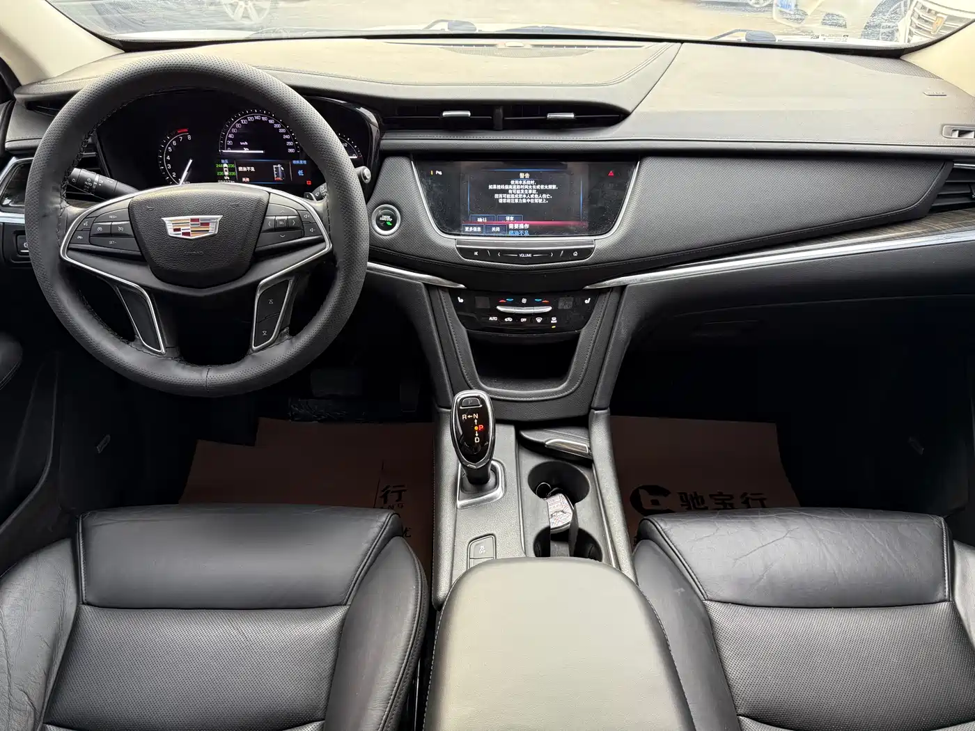 Cadillac XT5 2016 25T Luxury Model фото 6