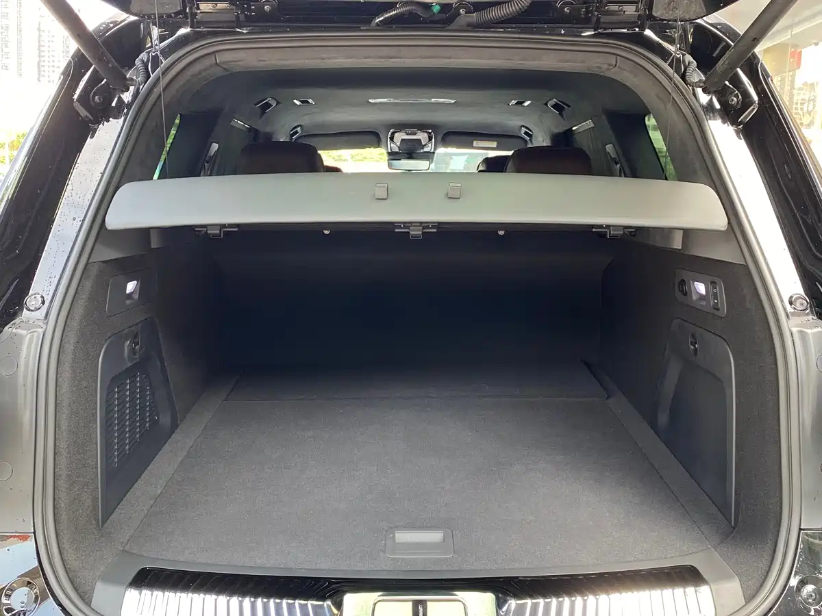 Hongqi Guoyao 2022 4.0T Premium Flagship 4-Seater фото 27