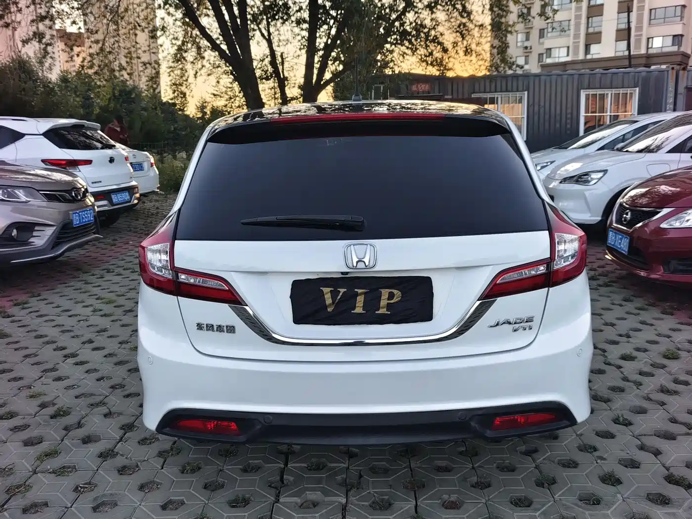 Фото 8 - Honda Jade