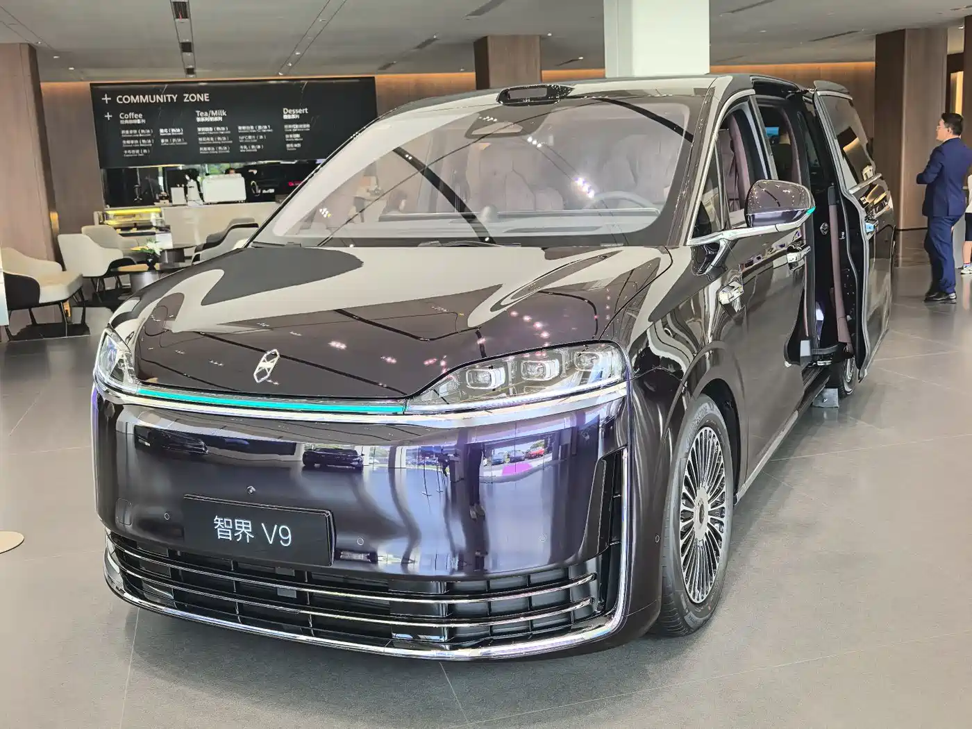HIMA Zunjie MPV 2026