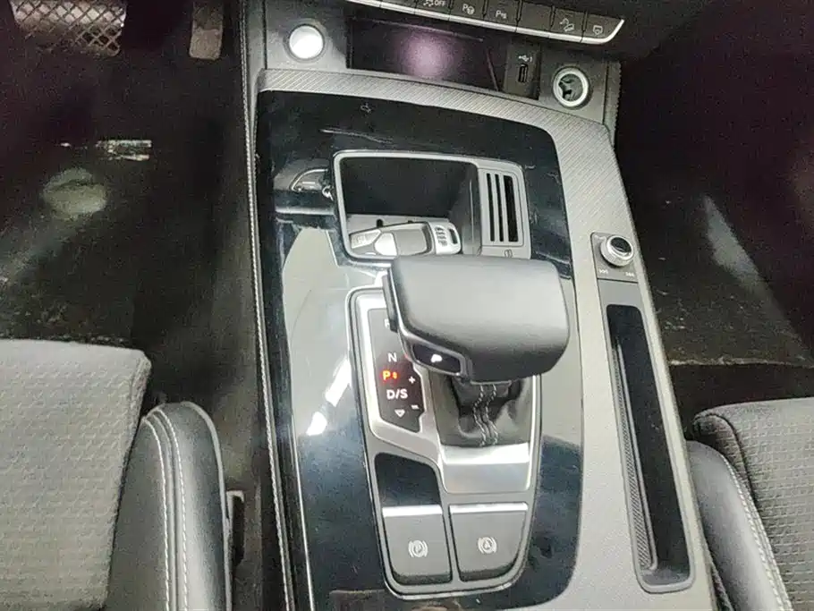 Audi Q5L Sportback 2022 2021 40 TFSI Luxury