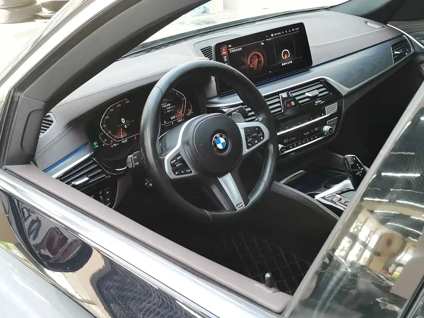 BMW 5 Series 2021 Facelift 530Li Leading M Sport Package фото 13