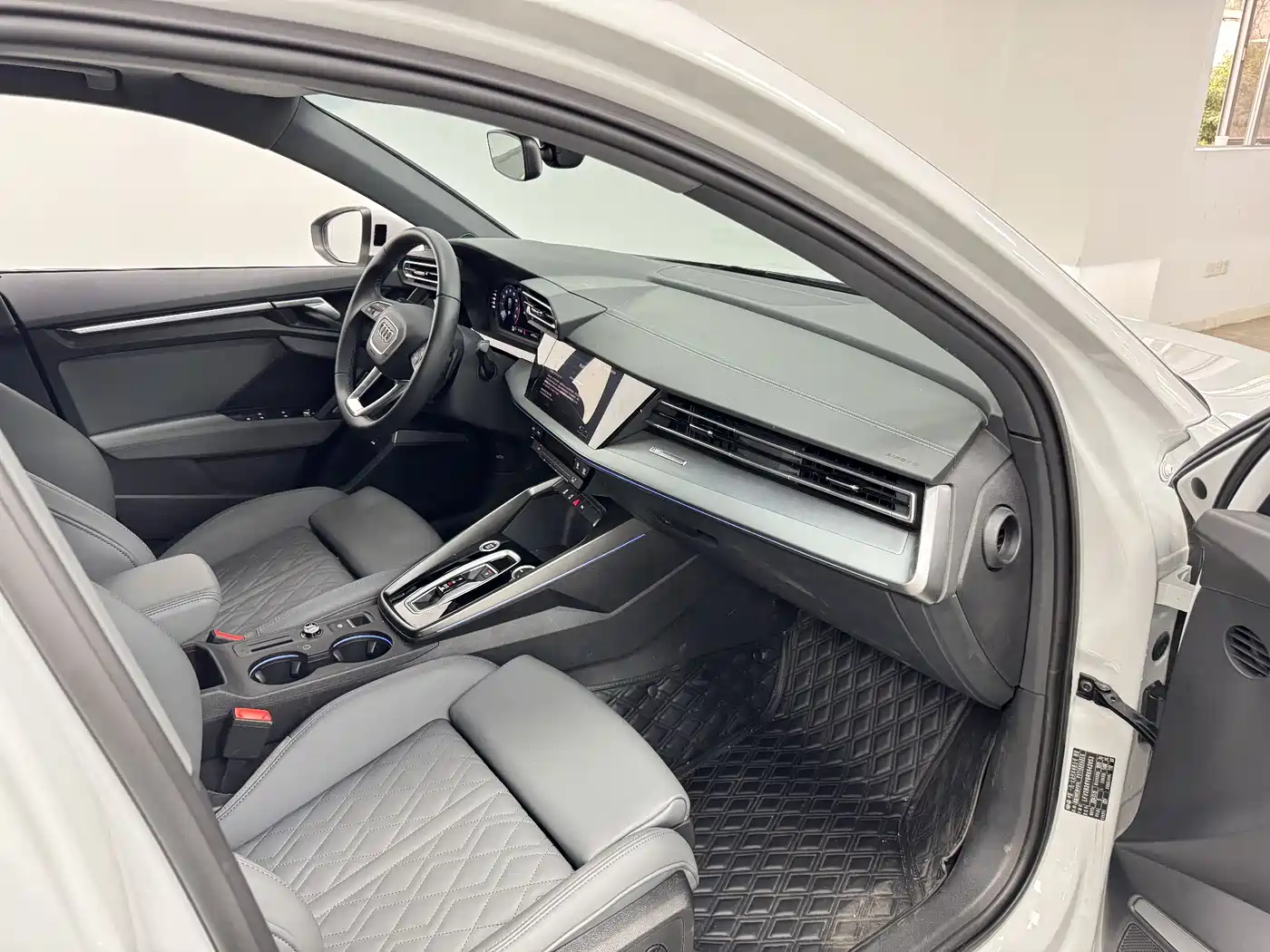 Audi A3 2025 Sportback 35TFSI Flying Premium фото 13