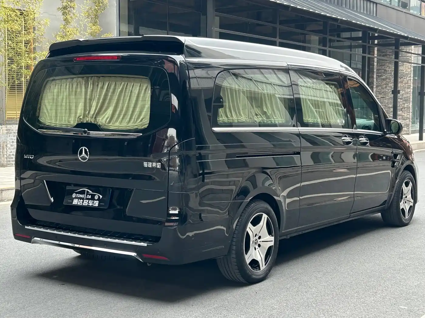 Mercedes-Benz Vito 2023 2.0T Business 7-Seater фото 28