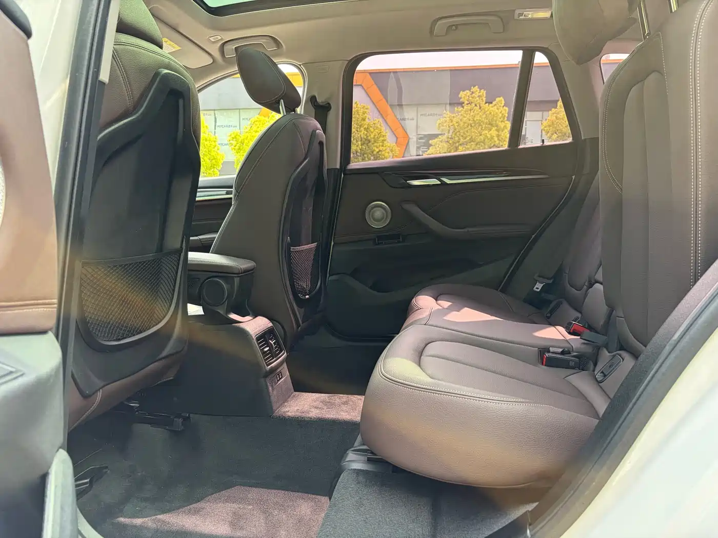 BMW X1 2022 xDrive25Li Premium фото 9