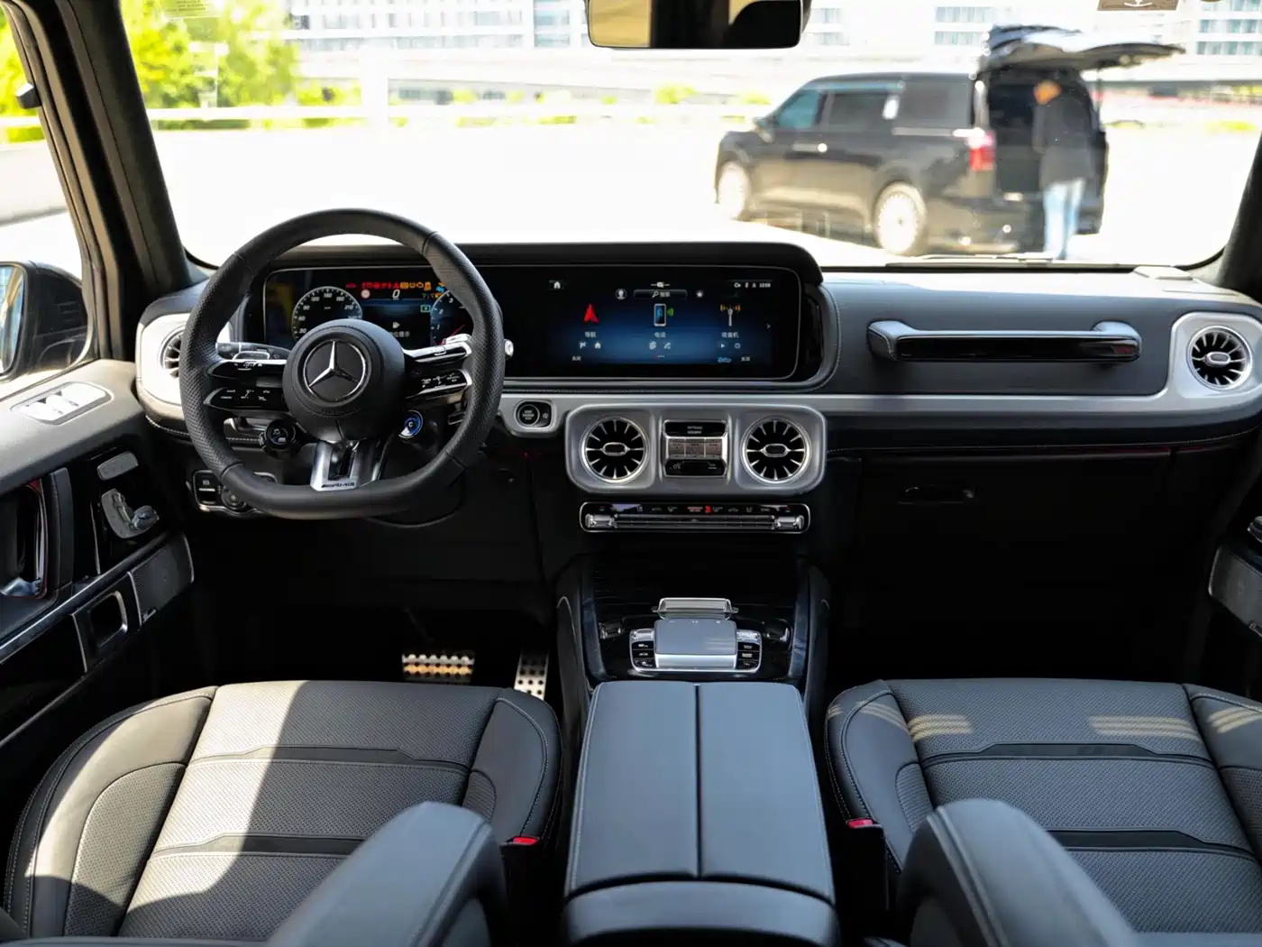 Mercedes-Benz G-Class AMG 2025 AMG G 63 фото 13