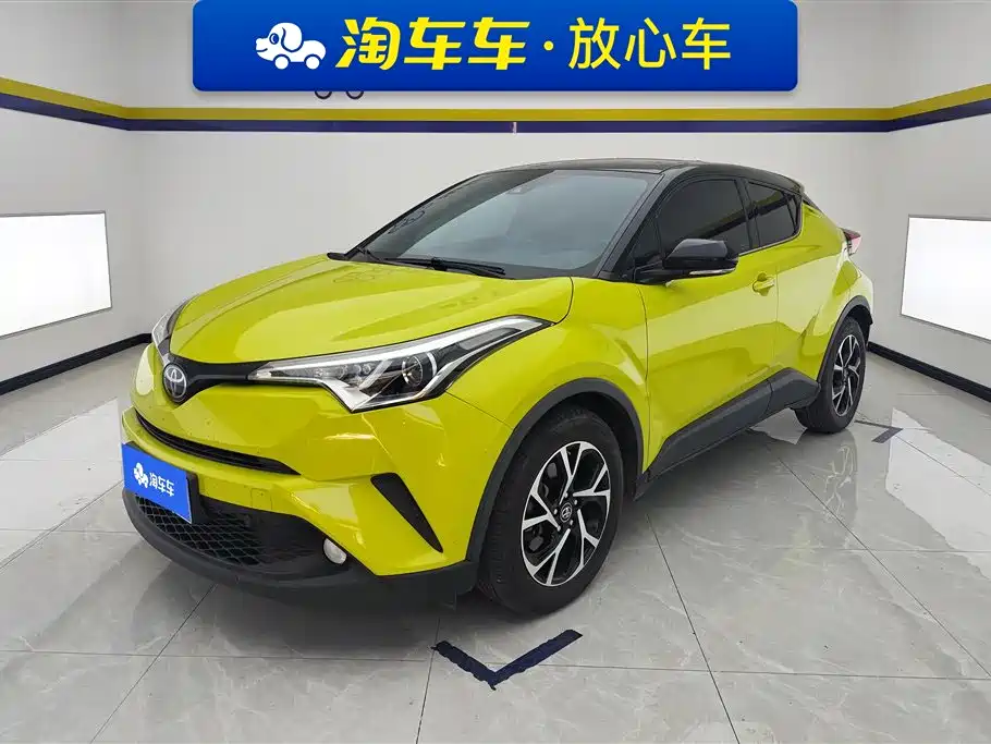 Toyota C-HR 2018 2.0L Leading Sunroof Edition China VI