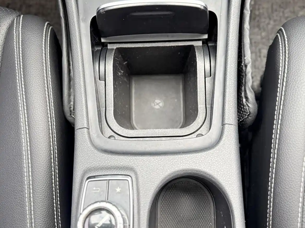 Mercedes-Benz GLA 2017 GLA 200 Dynamic фото 18