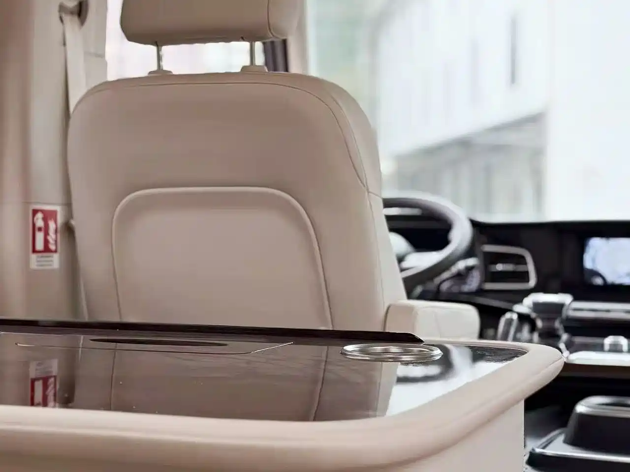 Hongqi Guoyue 2024 3.0T Flagship Edition 17-seater фото 6