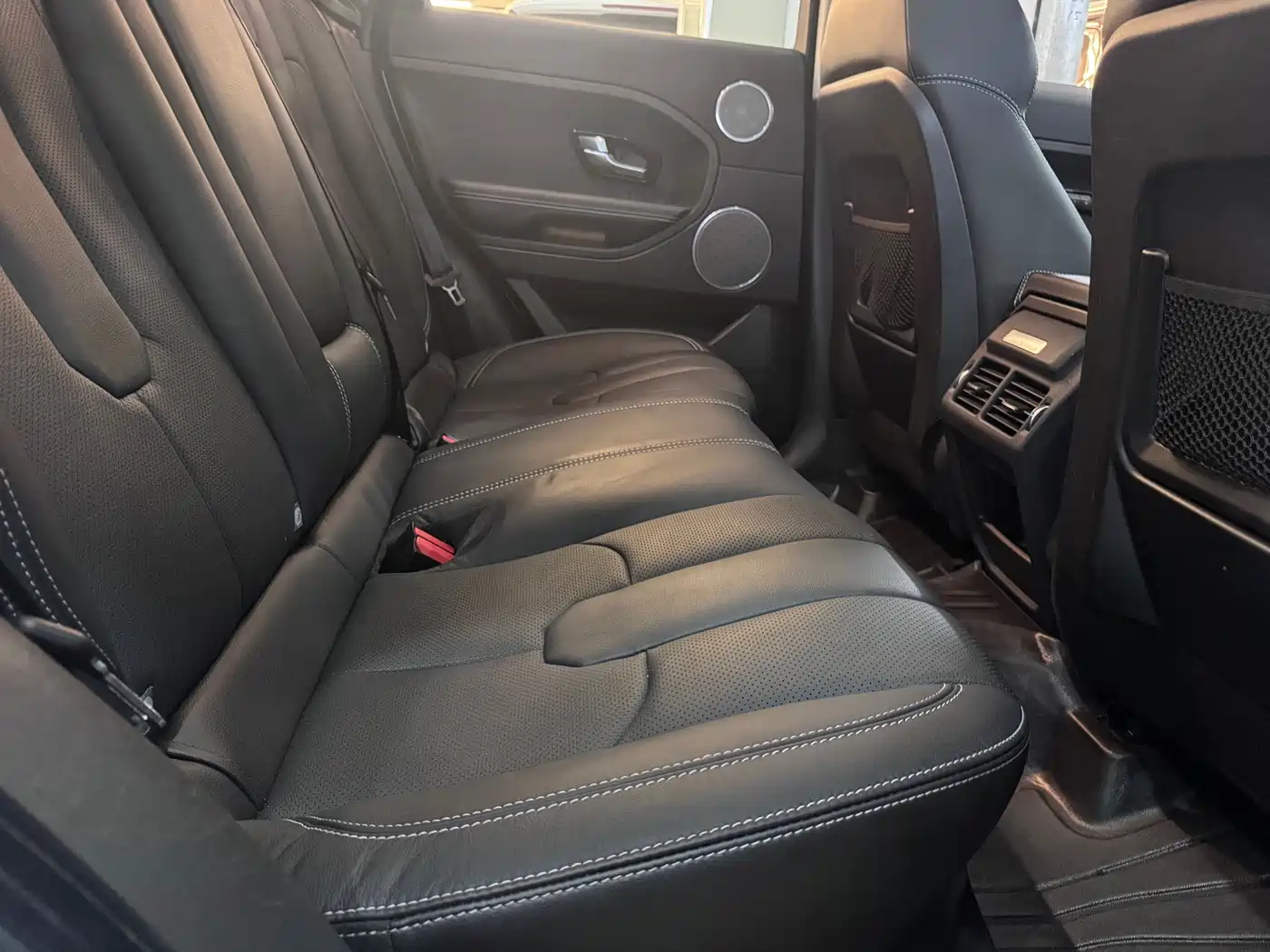 Photo 7 - Land Rover Range Rover Evoque