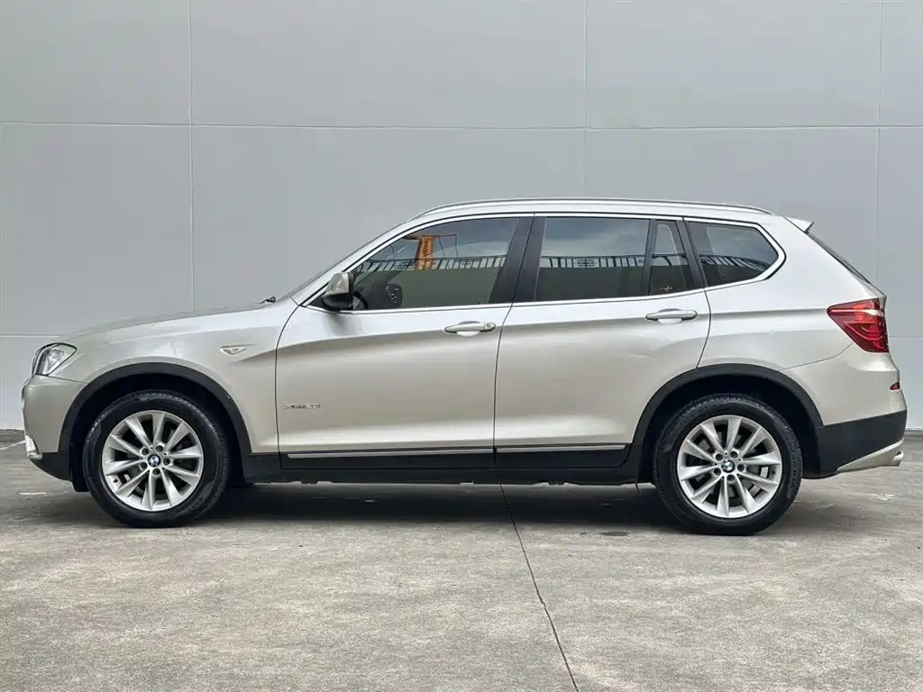 BMW X3 (Import) 2013 Facelift xDrive20i Luxury фото 5