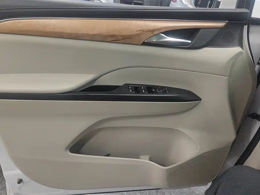 Buick GL8 2018 ES 28T Comfort Type China VI фото 7