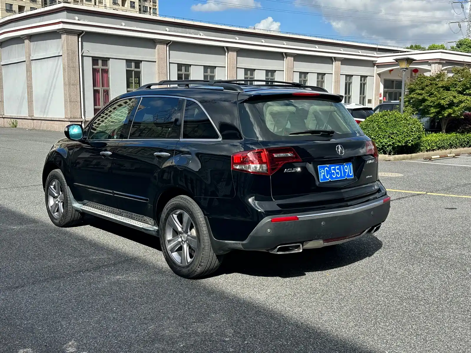 Photo 6 - Acura MDX