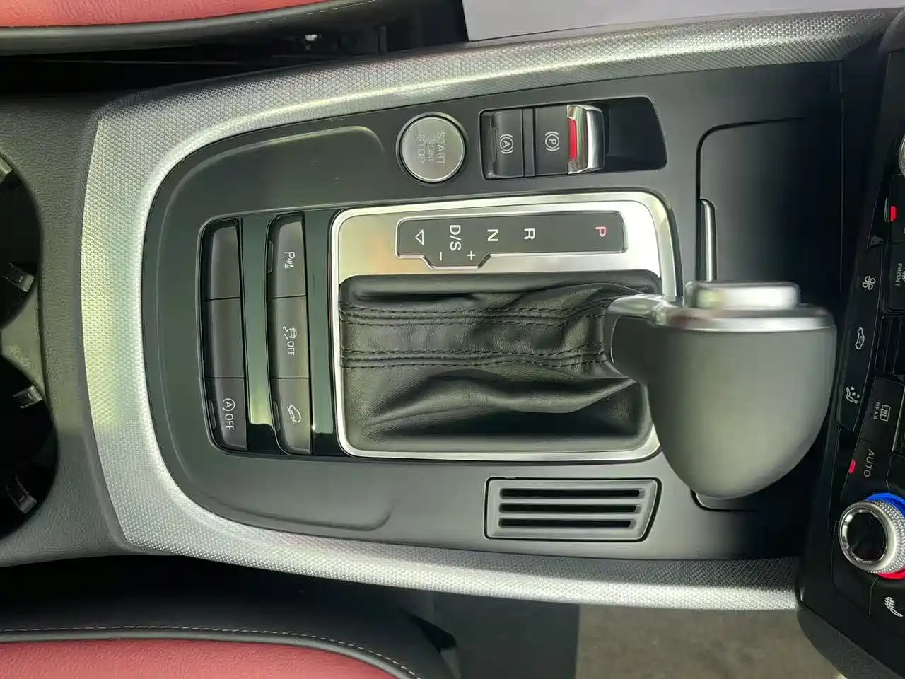 Audi Q5 2017 Plus 40 TFSI Technology фото 22