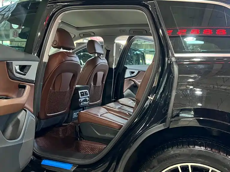 Audi Q7 2019 55 TFSI Technology фото 7