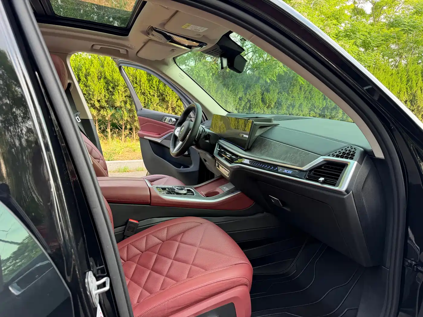 BMW X5 2023 xDrive 30Li Premium M Sport Black Night Package фото 5