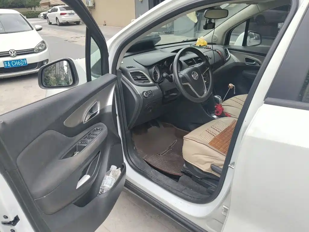 Фото 14 - Buick Encore