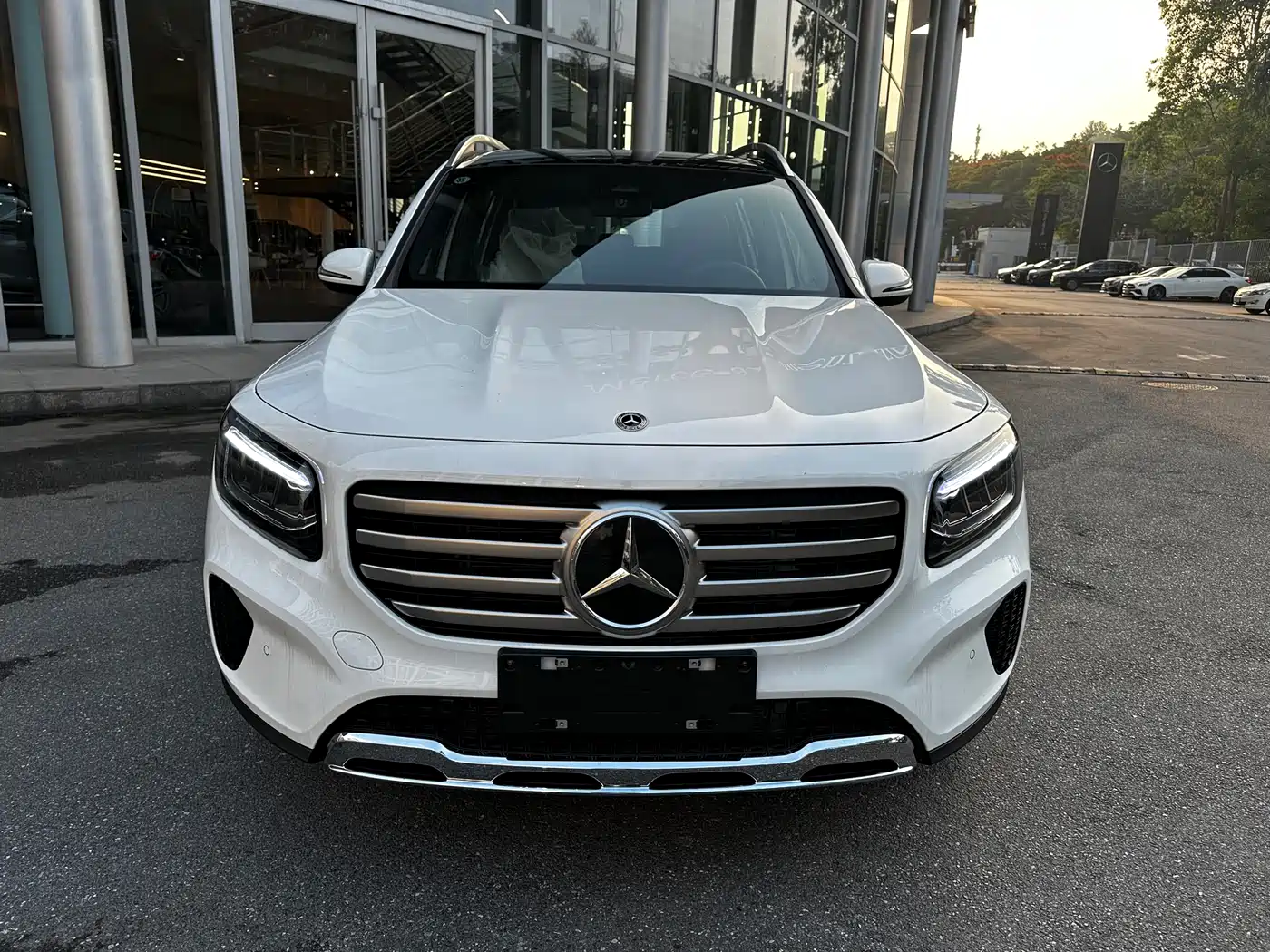 Mercedes-Benz GLB 2025 Model GLB 220 Fashion Style фото 2