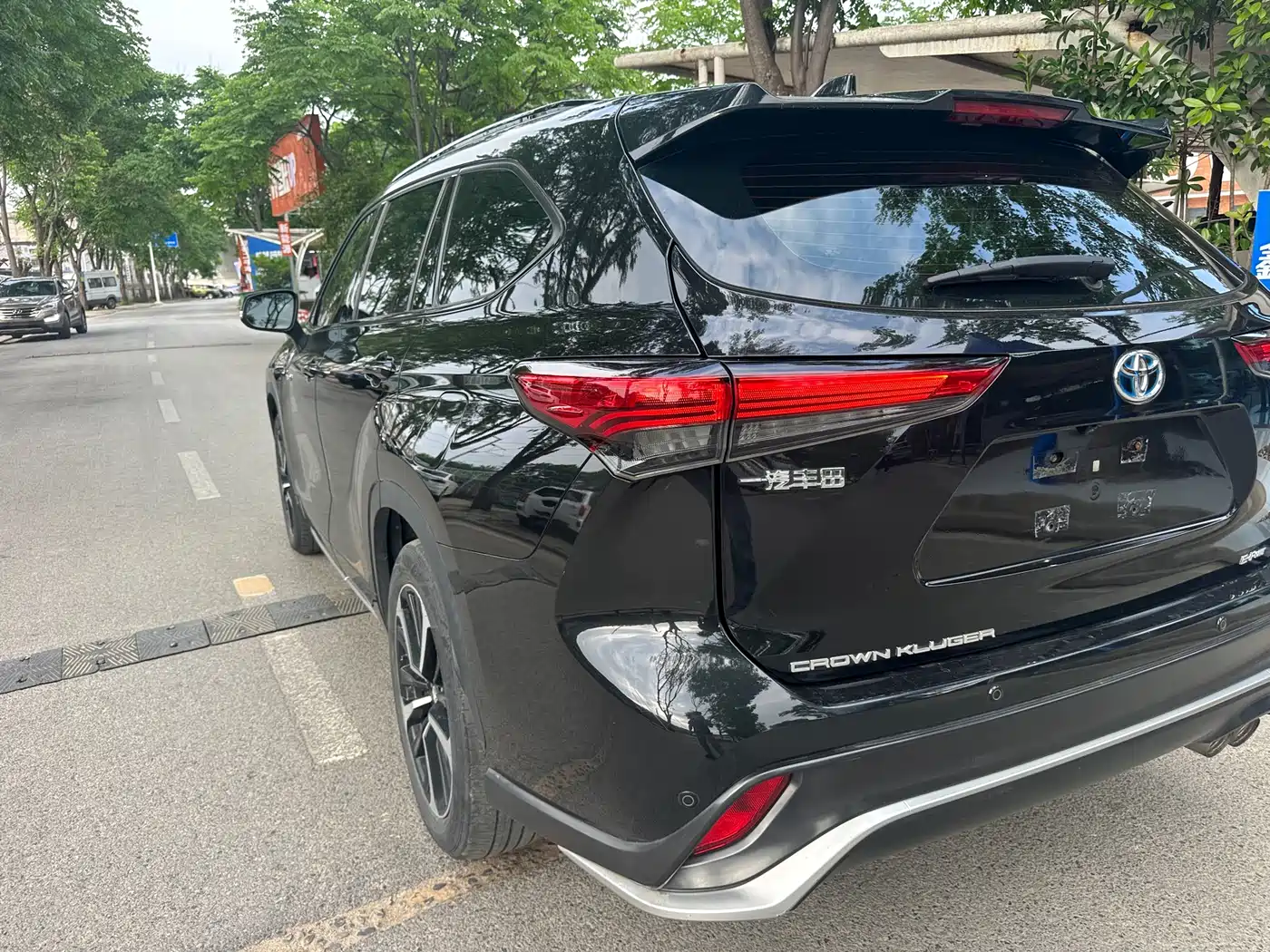 Toyota Crown Kluger 2021 2.5L HEV 4WD Luxury фото 9