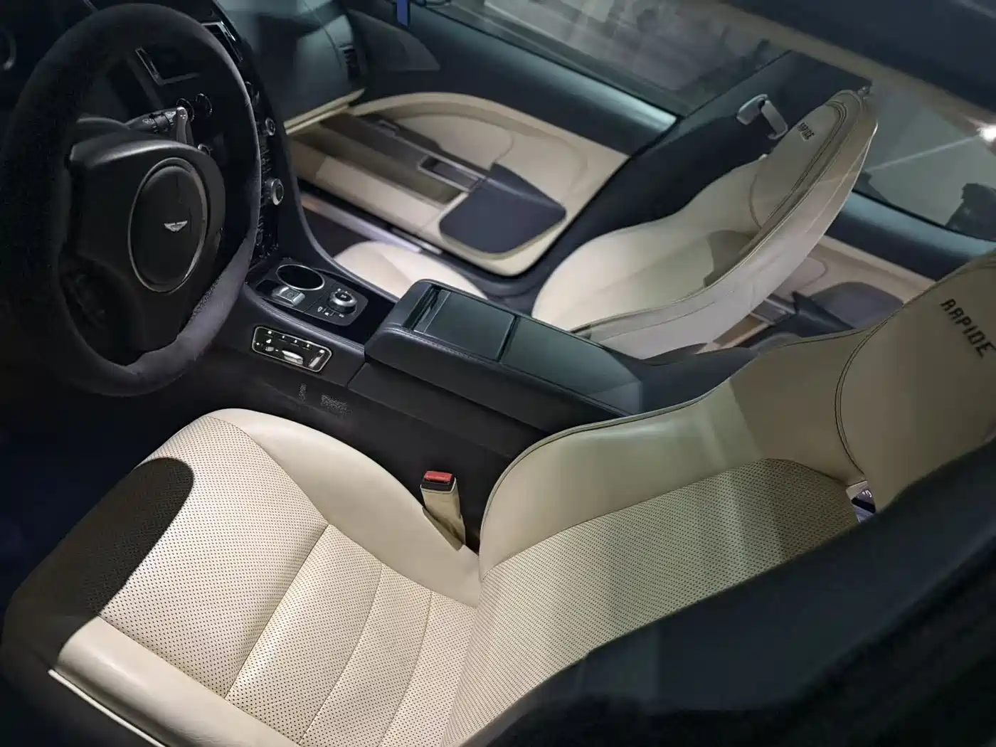 Aston Martin Rapide 2012 2010 6.0L