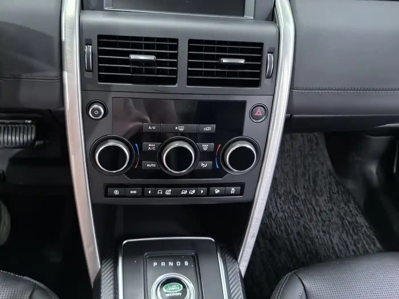 Land Rover Discovery Sport 2019 240PS SE Edition China V фото 10