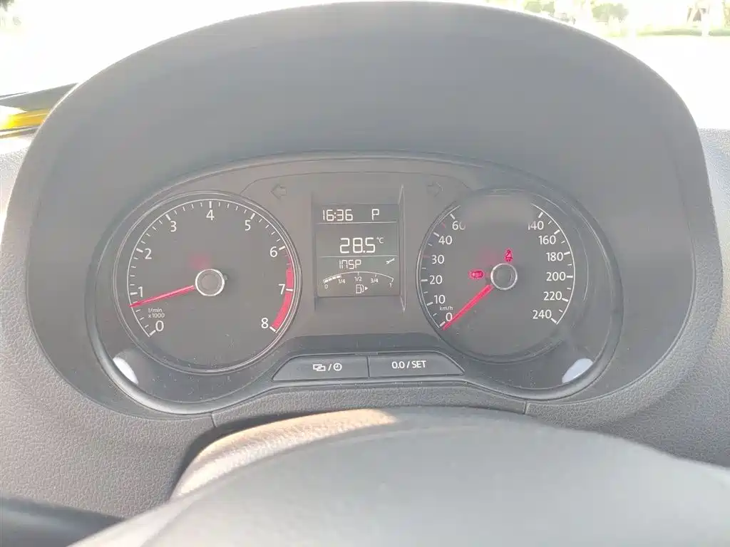 Volkswagen Polo 2018 1.5L Auto Safe Drive фото 4