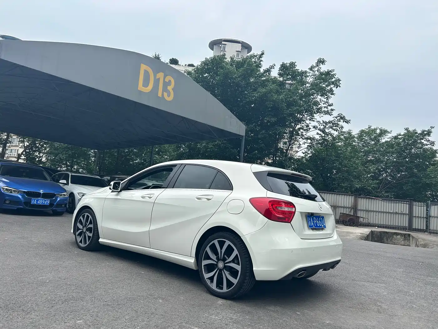 Mercedes-Benz A-Class (Import) 2015 A 200 Fashion фото 8