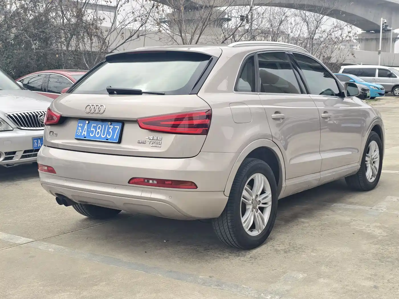 Audi Q3 2015 35 TFSI quattro Technology фото 4
