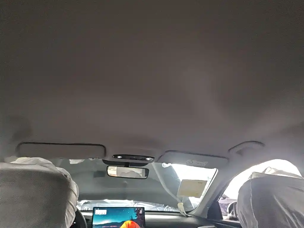 Geely Galaxy Galaxy Stellar 6 2025 60km Voyager Edition фото 18